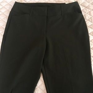 Time And Tru Woman’s Black Mid-Rise Stretch Dress Pants